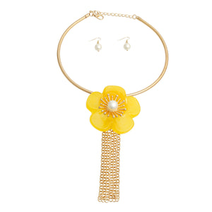 Marbled Yellow Flower Fringe Necklace